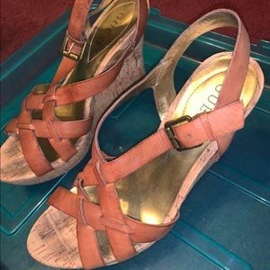 Tan Wedges